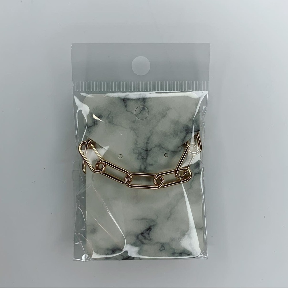 Gold chain necklace